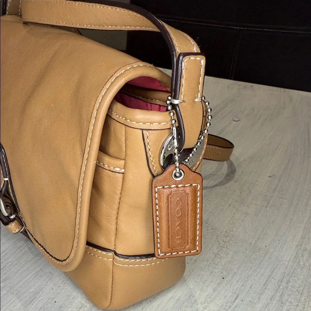 Coach Hadley Tan Leather Crossbody Field Bag F29763 - Picture 2 of 9